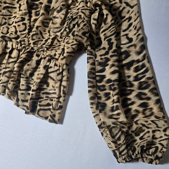 Express Leopard Print Ruffle Blouse Crop V-Neck Animal Chiffon Women's Large - Picture 3 of 9